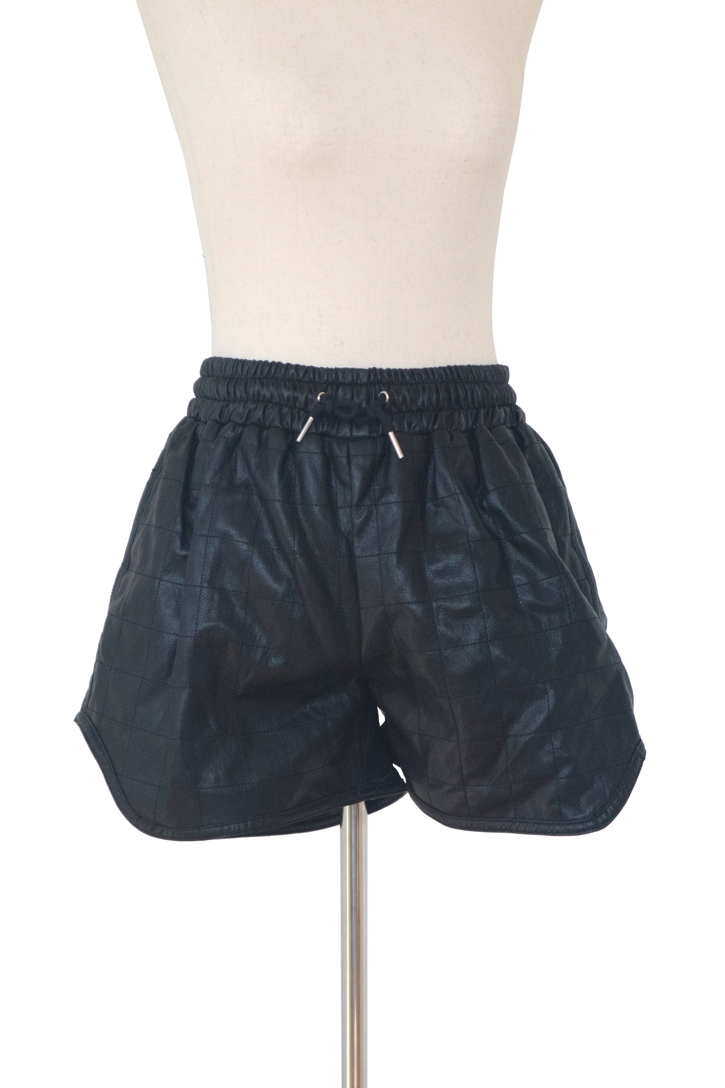 THE FRANKIE SHOP - Black Quilted Shorts - Size L